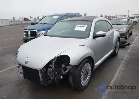 2015 Volkswagen Beetle 1.8T из США, поврежденный, VIN 3VWJ17AT2FM642581
